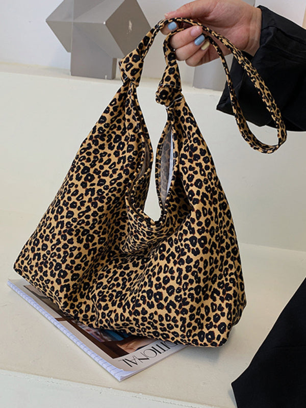 Leopard print shoulder bag (canvas)