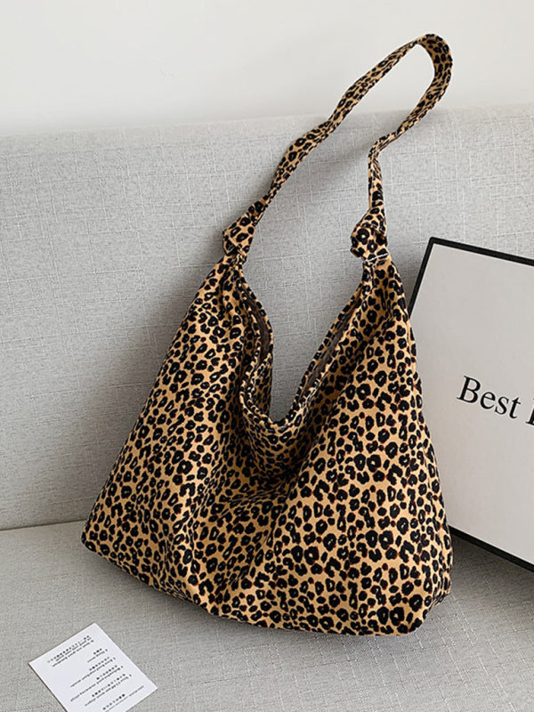 Leopard print shoulder bag (canvas)