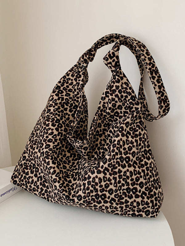 Leopard print shoulder bag (canvas)