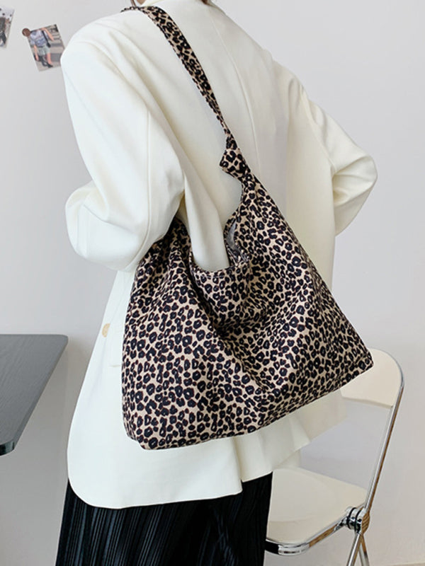 Leopard print shoulder bag (canvas)